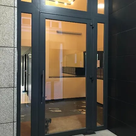 Contemporaneo Y Centrico * Vigo