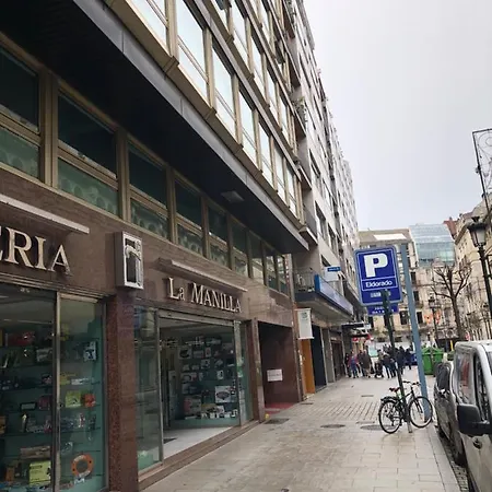 Contemporaneo Y Centrico Vigo