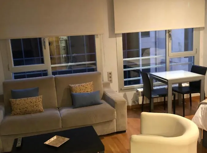 Contemporaneo Y Centrico * Vigo